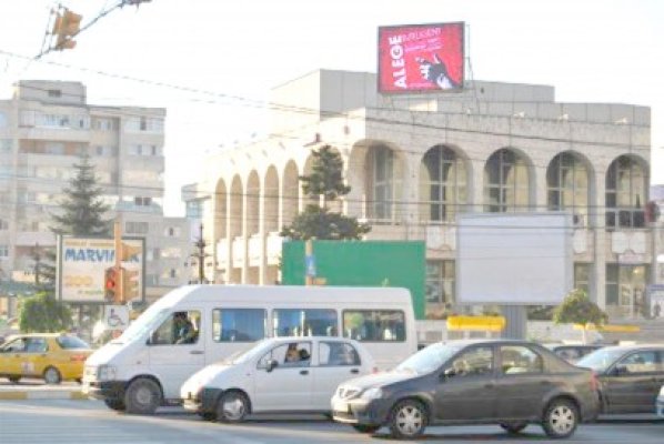 Cruceanu se apucă de numărat panourile publicitare din intersecţii